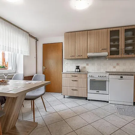 Mrzek House With Sauna - Happy 诺瓦沃什