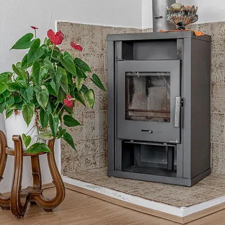 Počitniška hiša Mrzek House With Sauna - Happy *