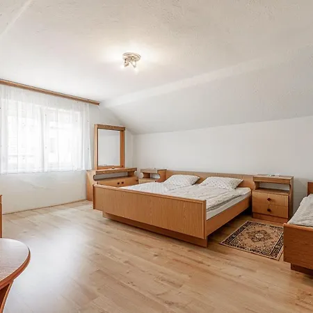 Mrzek House With Sauna - Happy *