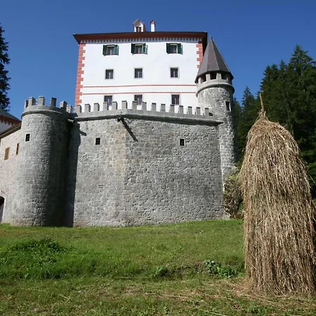 Mrzek House With Sauna - Happy *